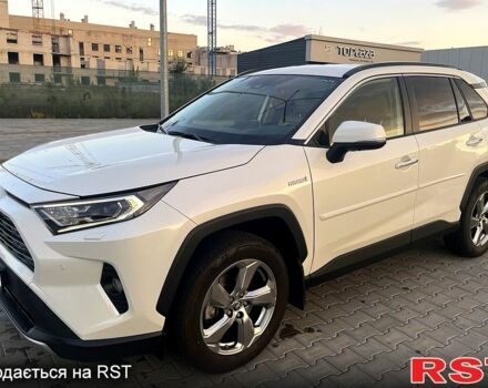 Белый Тойота РАВ 4, объемом двигателя 2.5 л и пробегом 45 тыс. км за 32000 $, фото 1 на Automoto.ua