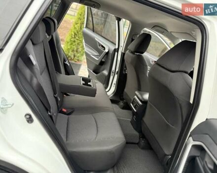 Белый Тойота РАВ 4, объемом двигателя 1.99 л и пробегом 77 тыс. км за 25300 $, фото 35 на Automoto.ua