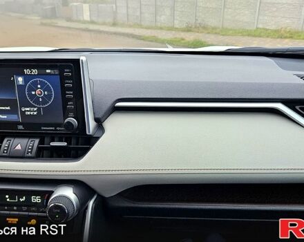 Білий Тойота РАВ 4, об'ємом двигуна 2.5 л та пробігом 100 тис. км за 36500 $, фото 7 на Automoto.ua