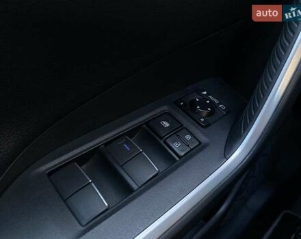 Білий Тойота РАВ 4, об'ємом двигуна 2.49 л та пробігом 120 тис. км за 34020 $, фото 20 на Automoto.ua