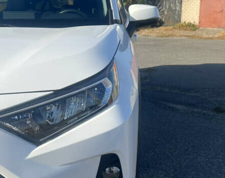 Білий Тойота РАВ 4, об'ємом двигуна 2.49 л та пробігом 75 тис. км за 28000 $, фото 12 на Automoto.ua