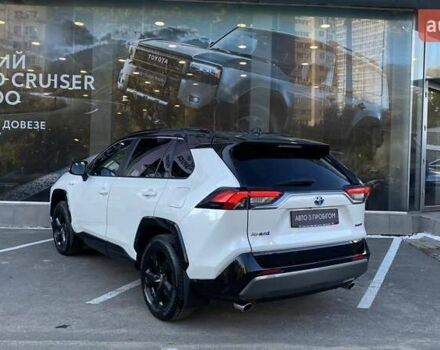 Білий Тойота РАВ 4, об'ємом двигуна 2.49 л та пробігом 120 тис. км за 34020 $, фото 1 на Automoto.ua