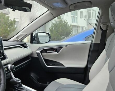 Белый Тойота РАВ 4, объемом двигателя 0 л и пробегом 100 тыс. км за 37000 $, фото 5 на Automoto.ua