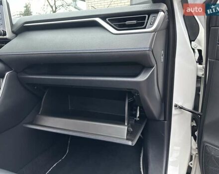 Белый Тойота РАВ 4, объемом двигателя 2.5 л и пробегом 88 тыс. км за 34999 $, фото 36 на Automoto.ua