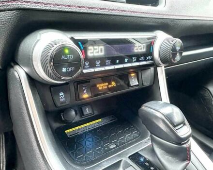 Белый Тойота РАВ 4, объемом двигателя 2.5 л и пробегом 101 тыс. км за 15000 $, фото 8 на Automoto.ua