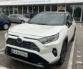 Белый Тойота РАВ 4, объемом двигателя 2.5 л и пробегом 142 тыс. км за 28080 $, фото 1 на Automoto.ua