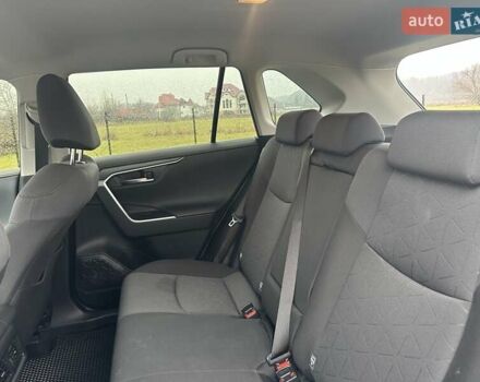 Белый Тойота РАВ 4, объемом двигателя 2.49 л и пробегом 8 тыс. км за 30500 $, фото 12 на Automoto.ua