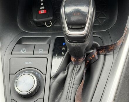 Белый Тойота РАВ 4, объемом двигателя 2.5 л и пробегом 79 тыс. км за 30000 $, фото 16 на Automoto.ua