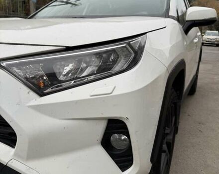 Белый Тойота РАВ 4, объемом двигателя 1.99 л и пробегом 144 тыс. км за 25000 $, фото 3 на Automoto.ua
