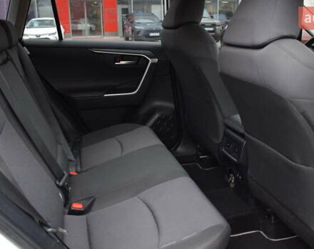 Белый Тойота РАВ 4, объемом двигателя 2.49 л и пробегом 166 тыс. км за 26900 $, фото 6 на Automoto.ua