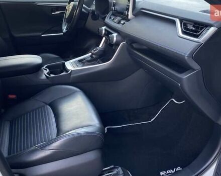 Белый Тойота РАВ 4, объемом двигателя 2.49 л и пробегом 132 тыс. км за 33159 $, фото 5 на Automoto.ua