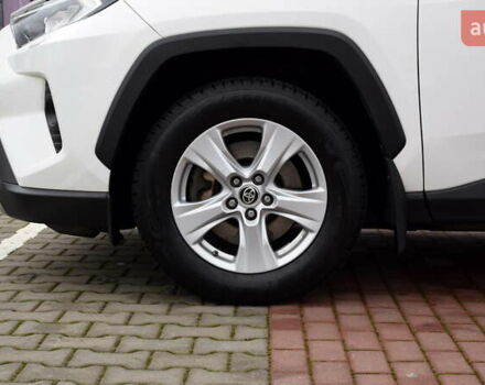 Білий Тойота РАВ 4, об'ємом двигуна 1.99 л та пробігом 112 тис. км за 26800 $, фото 17 на Automoto.ua