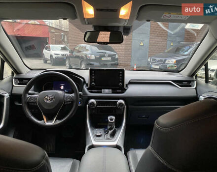 Белый Тойота РАВ 4, объемом двигателя 1.99 л и пробегом 108 тыс. км за 29899 $, фото 6 на Automoto.ua