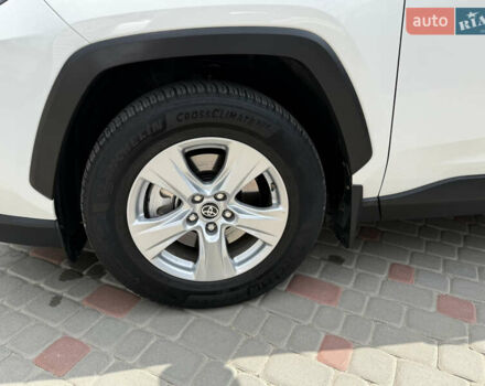 Белый Тойота РАВ 4, объемом двигателя 1.99 л и пробегом 159 тыс. км за 25999 $, фото 24 на Automoto.ua