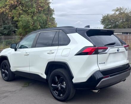 Білий Тойота РАВ 4, об'ємом двигуна 0 л та пробігом 47 тис. км за 9900 $, фото 4 на Automoto.ua