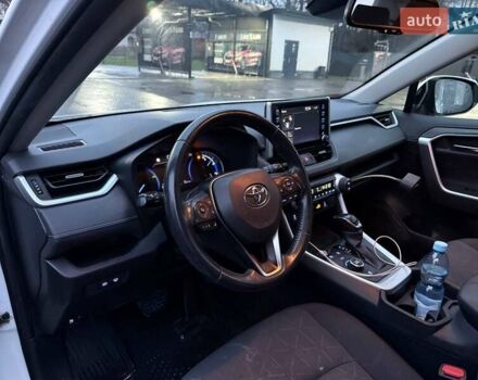 Білий Тойота РАВ 4, об'ємом двигуна 2.49 л та пробігом 334 тис. км за 25700 $, фото 8 на Automoto.ua