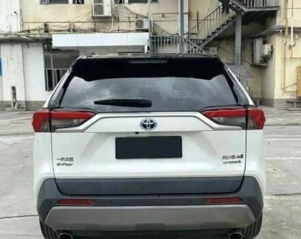 Белый Тойота РАВ 4, объемом двигателя 2.5 л и пробегом 98 тыс. км за 16800 $, фото 4 на Automoto.ua