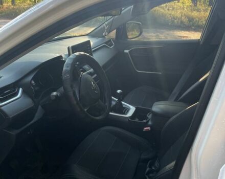 Белый Тойота РАВ 4, объемом двигателя 2 л и пробегом 47 тыс. км за 25000 $, фото 8 на Automoto.ua