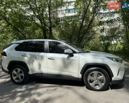 Белый Тойота РАВ 4, объемом двигателя 1.99 л и пробегом 13 тыс. км за 33500 $, фото 10 на Automoto.ua