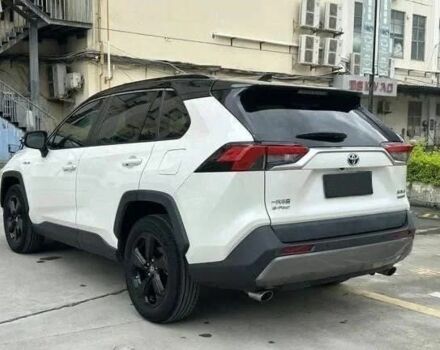 Белый Тойота РАВ 4, объемом двигателя 2.5 л и пробегом 98 тыс. км за 16800 $, фото 3 на Automoto.ua