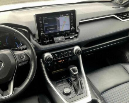 Белый Тойота РАВ 4, объемом двигателя 2.5 л и пробегом 33 тыс. км за 11000 $, фото 5 на Automoto.ua