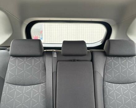 Белый Тойота РАВ 4, объемом двигателя 1.99 л и пробегом 144 тыс. км за 25000 $, фото 14 на Automoto.ua