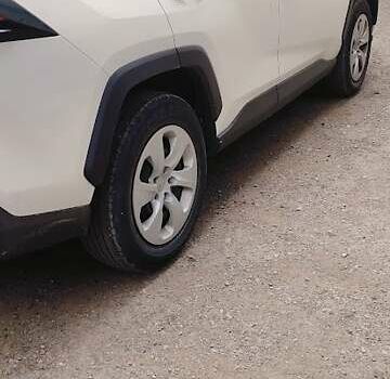 Білий Тойота РАВ 4, об'ємом двигуна 1.99 л та пробігом 96 тис. км за 25000 $, фото 2 на Automoto.ua