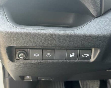 Белый Тойота РАВ 4, объемом двигателя 2.49 л и пробегом 105 тыс. км за 33000 $, фото 4 на Automoto.ua