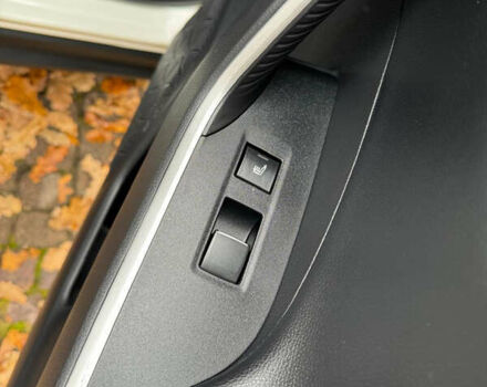 Белый Тойота РАВ 4, объемом двигателя 2.49 л и пробегом 78 тыс. км за 28500 $, фото 42 на Automoto.ua