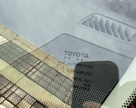 Тойота РАВ 4 2021 в Полтаве на Automoto.ua Белый Тойота РАВ 4, объемом двигателя 1.99 л и пробегом 32 тыс. км за 30900 $, фото 5 на Automoto.ua