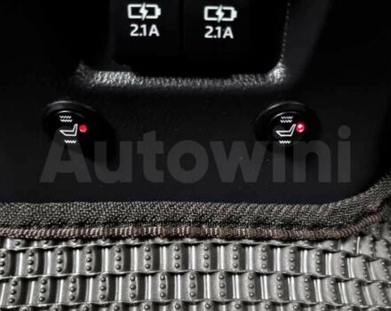 Білий Тойота РАВ 4, об'ємом двигуна 0 л та пробігом 53 тис. км за 23106 $, фото 12 на Automoto.ua