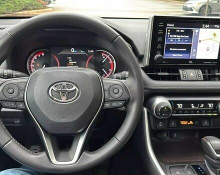 Білий Тойота РАВ 4, об'ємом двигуна 2.5 л та пробігом 25 тис. км за 16200 $, фото 9 на Automoto.ua
