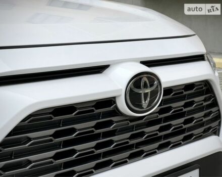 Білий Тойота РАВ 4, об'ємом двигуна 2.5 л та пробігом 64 тис. км за 27000 $, фото 6 на Automoto.ua