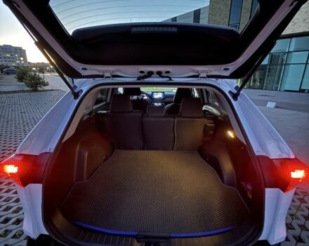 Білий Тойота РАВ 4, об'ємом двигуна 2.5 л та пробігом 64 тис. км за 27000 $, фото 12 на Automoto.ua