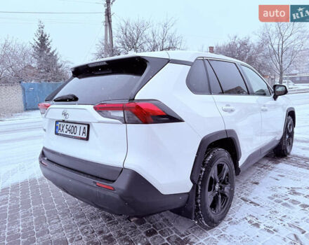 Білий Тойота РАВ 4, об'ємом двигуна 2 л та пробігом 95 тис. км за 24700 $, фото 26 на Automoto.ua