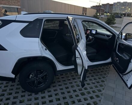 Білий Тойота РАВ 4, об'ємом двигуна 2.5 л та пробігом 64 тис. км за 27000 $, фото 11 на Automoto.ua