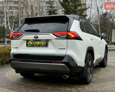Білий Тойота РАВ 4, об'ємом двигуна 2.49 л та пробігом 57 тис. км за 38750 $, фото 6 на Automoto.ua