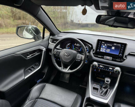 Белый Тойота РАВ 4, объемом двигателя 2.5 л и пробегом 55 тыс. км за 37500 $, фото 26 на Automoto.ua