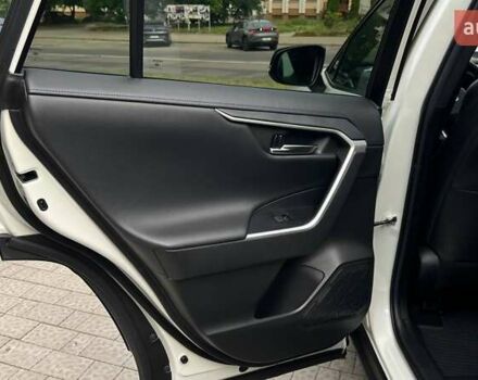 Білий Тойота РАВ 4, об'ємом двигуна 2.49 л та пробігом 86 тис. км за 33900 $, фото 32 на Automoto.ua