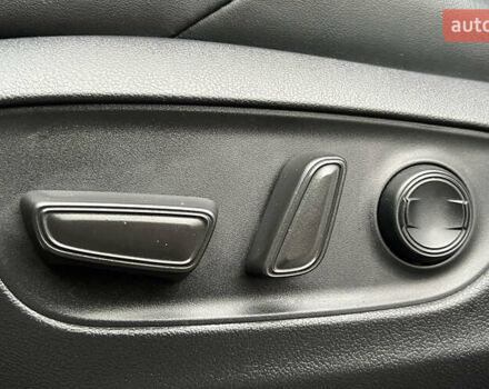 Білий Тойота РАВ 4, об'ємом двигуна 2.49 л та пробігом 57 тис. км за 38750 $, фото 19 на Automoto.ua