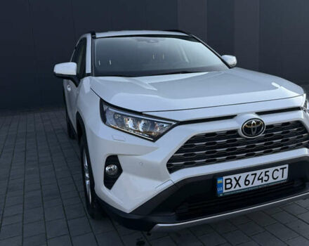 Тойота РАВ 4 2021 в Хмельницком на Automoto.ua Белый Тойота РАВ 4, объемом двигателя 1.99 л и пробегом 38 тыс. км за 31500 $, фото 17 на Automoto.ua