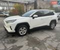 Тойота РАВ 4 2021 в Полтаве на Automoto.ua Белый Тойота РАВ 4, объемом двигателя 1.99 л и пробегом 32 тыс. км за 30900 $, фото 57 на Automoto.ua