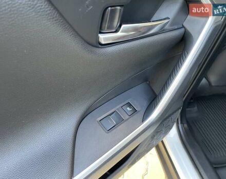 Білий Тойота РАВ 4, об'ємом двигуна 2.49 л та пробігом 75 тис. км за 35500 $, фото 25 на Automoto.ua