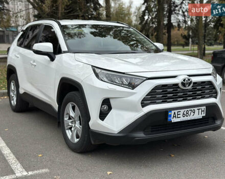 Тойота РАВ 4 2021 в Кривом Роге на Automoto.ua Белый Тойота РАВ 4, объемом двигателя 1.99 л и пробегом 51 тыс. км за 26000 $, фото 1 на Automoto.ua