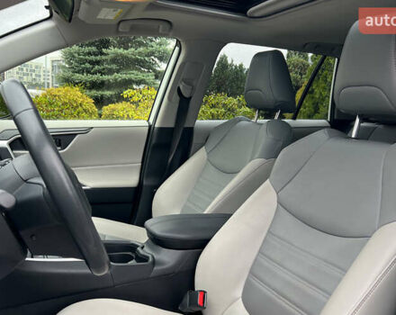 Белый Тойота РАВ 4, объемом двигателя 2.49 л и пробегом 99 тыс. км за 34800 $, фото 8 на Automoto.ua