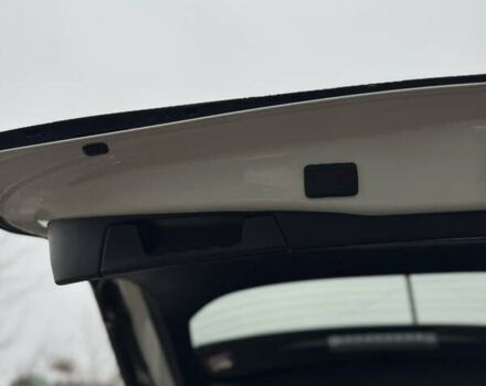 Белый Тойота РАВ 4, объемом двигателя 2.5 л и пробегом 55 тыс. км за 37500 $, фото 15 на Automoto.ua