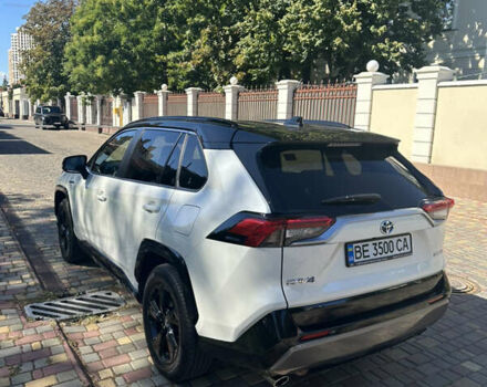 Белый Тойота РАВ 4, объемом двигателя 2.5 л и пробегом 51 тыс. км за 41000 $, фото 4 на Automoto.ua