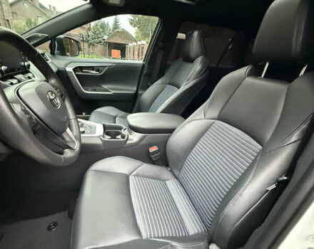 Белый Тойота РАВ 4, объемом двигателя 2.49 л и пробегом 50 тыс. км за 31800 $, фото 8 на Automoto.ua