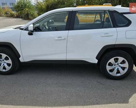 Білий Тойота РАВ 4, об'ємом двигуна 1.99 л та пробігом 138 тис. км за 23750 $, фото 9 на Automoto.ua