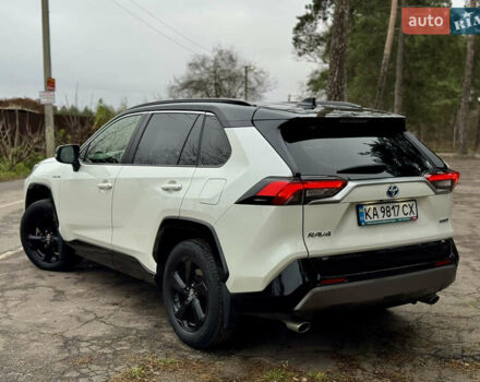 Белый Тойота РАВ 4, объемом двигателя 2.5 л и пробегом 55 тыс. км за 37500 $, фото 2 на Automoto.ua